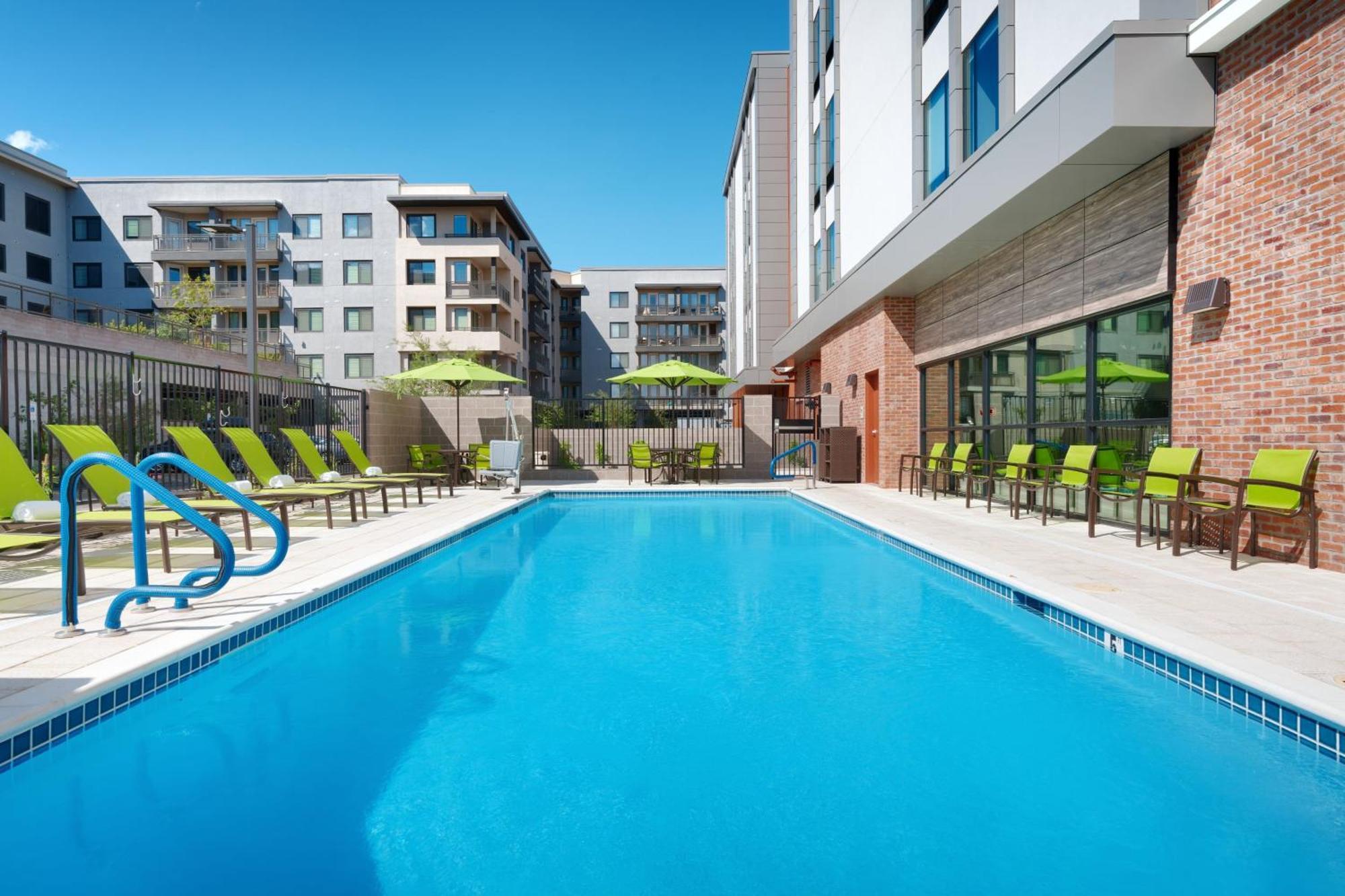Springhill Suites By Marriott Phoenix Scottsdale Exterior foto